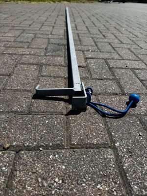 light board arm for Road base25 box 2.75m long, supplied with elastic.