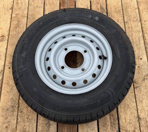 165x13 8ply wheel and tyre 4x5.5inch pcd 670KG